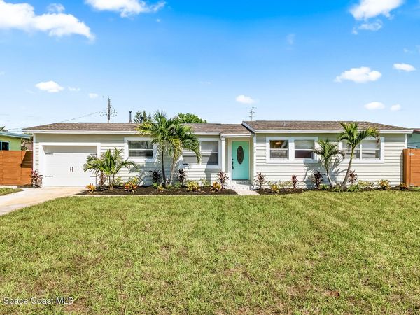 215 NE 2nd Street, Satellite Beach, FL 32937