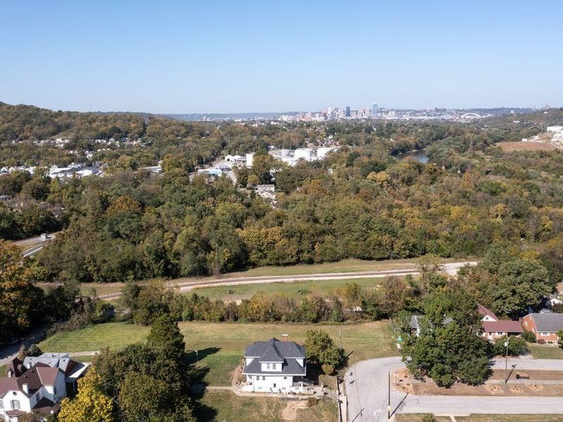 100 Summit Drive, Covington, KY 41015 Photo 5