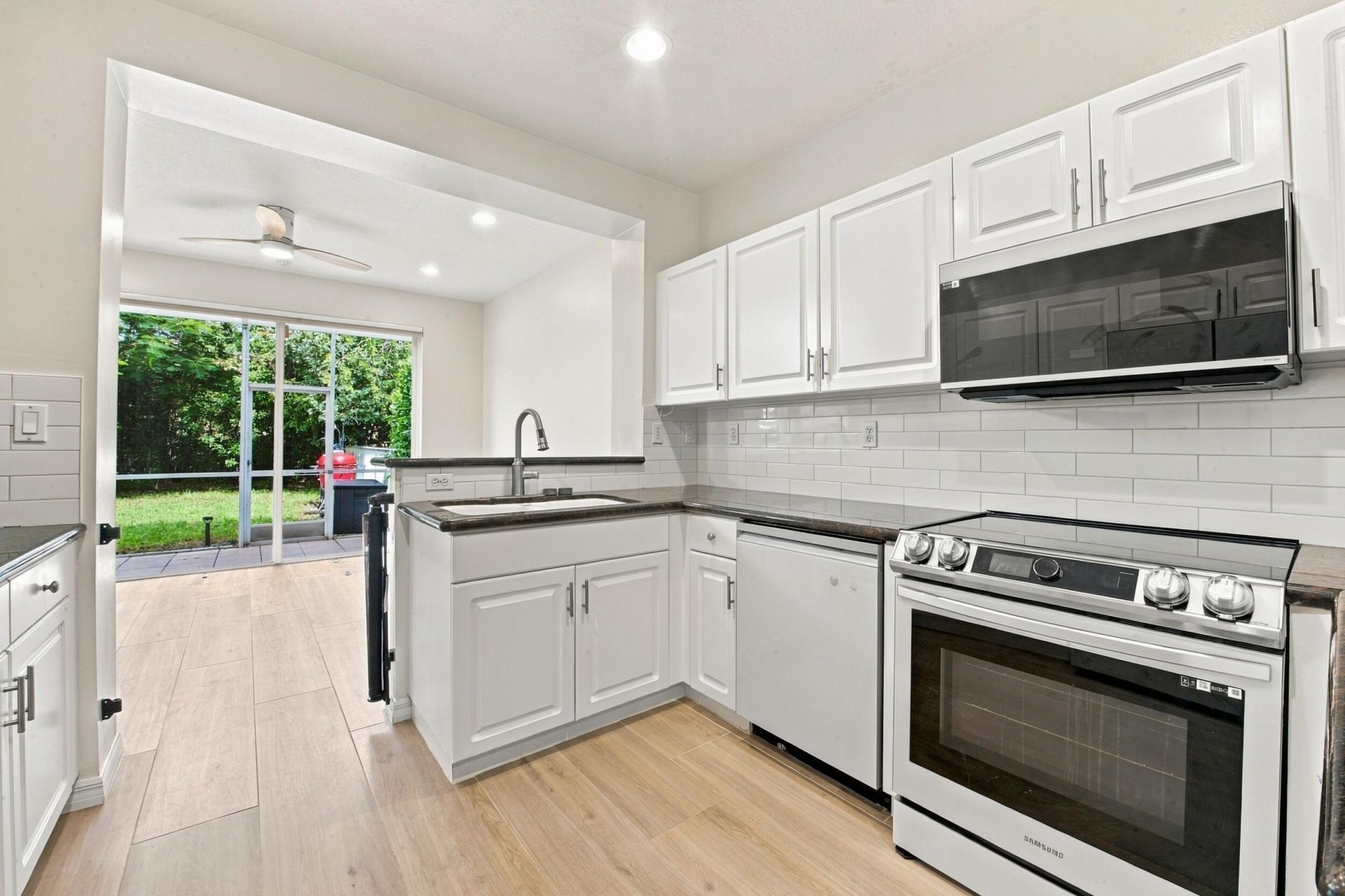 5643 NW 125th Avenue, Coral Springs, FL 33076 Photo