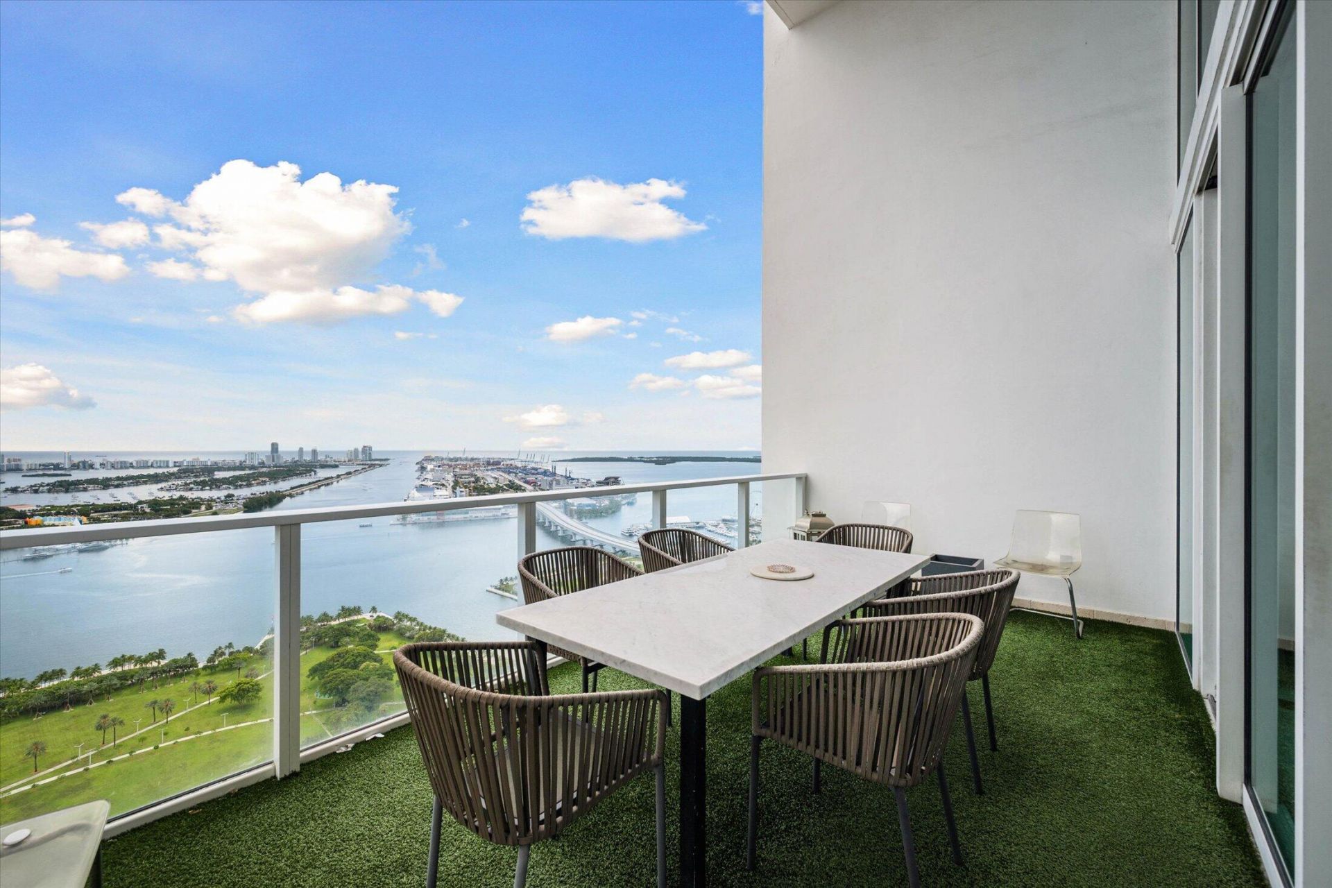 1040 Biscayne Boulevard, Unit 4202, Miami, FL 33132 Photo