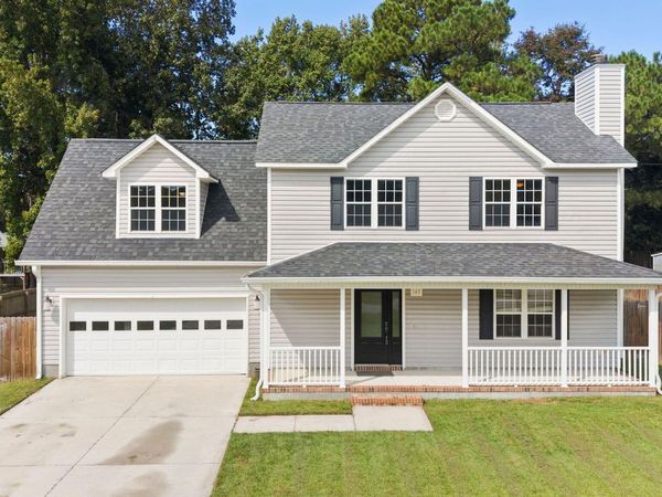 145 Lawndale Lane, Sneads Ferry, NC 28460
