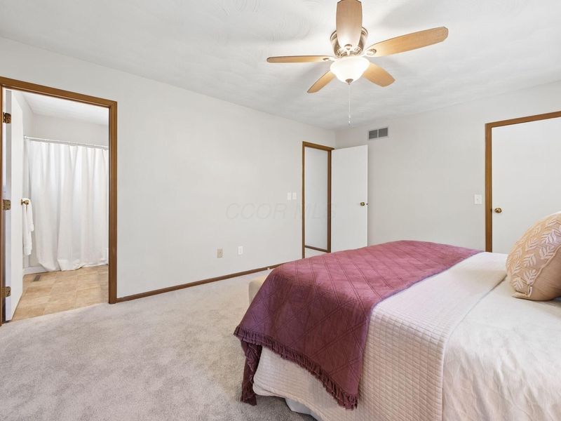 7403 Mapleleaf Boulevard , Columbus, OH 43235 Photo 20