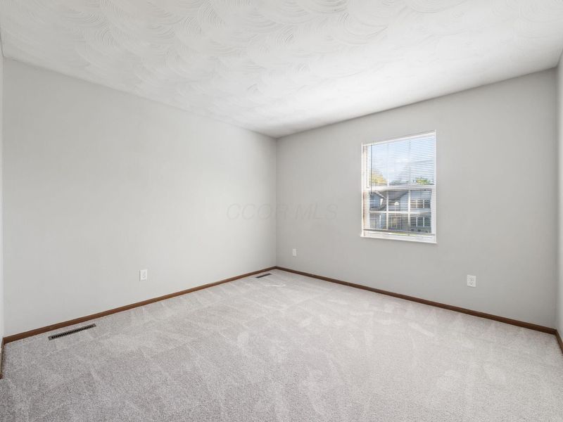 7403 Mapleleaf Boulevard , Columbus, OH 43235 Photo 25