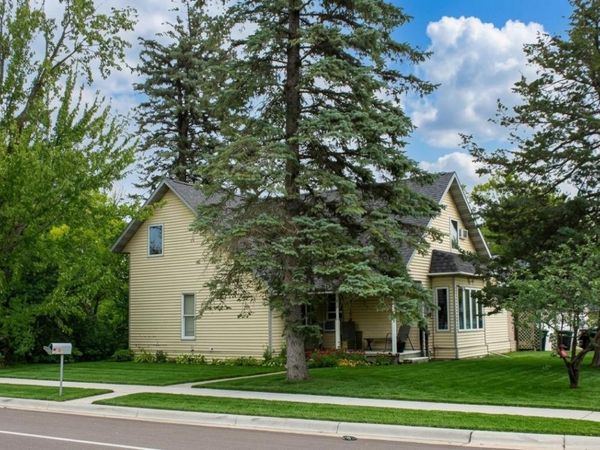 902 4th Street NE, Little Falls, MN 56345