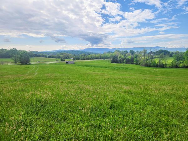 6795 E Andrew Johnson Highway, Chuckey, TN 37641