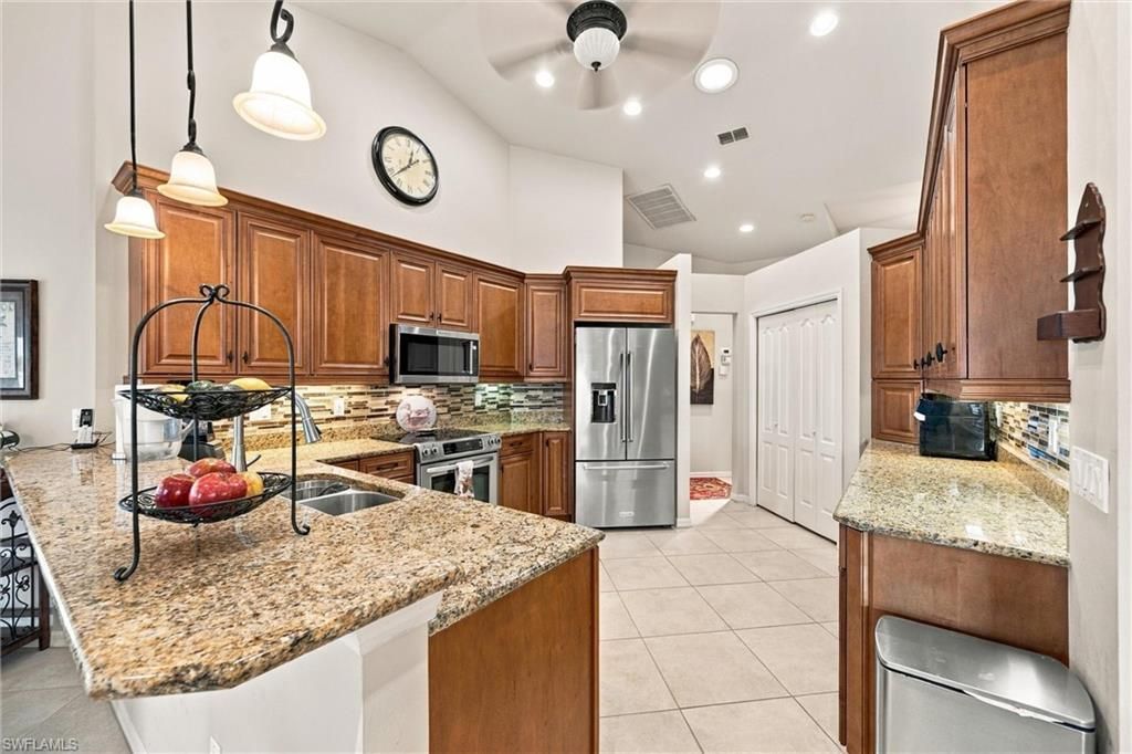 9351 White Hickory Ln, Fort Myers, FL 33912 Photo