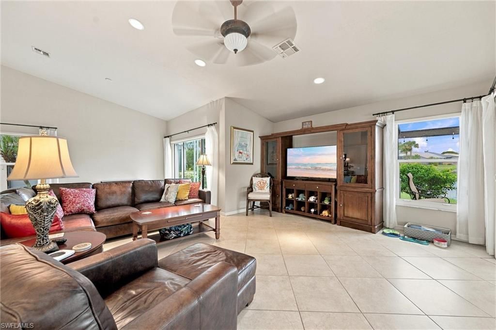 9351 White Hickory Ln, Fort Myers, FL 33912 Photo