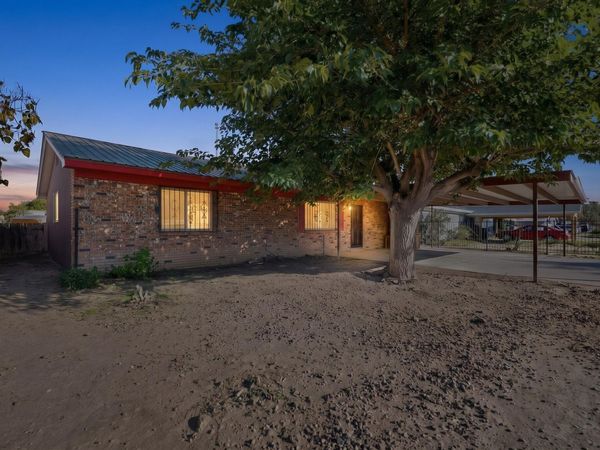 824 Dolores Drive NW, Albuquerque, NM 87105