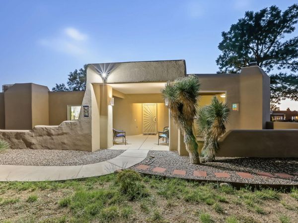 979 Antelope Avenue NE, Albuquerque, NM 87122