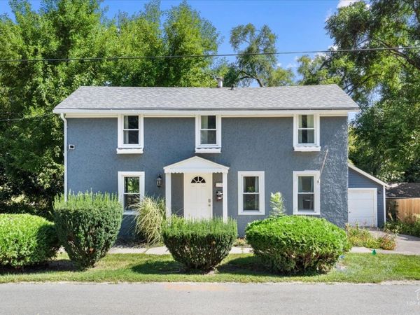 116 N 7th Avenue , St. Charles, IL 60174