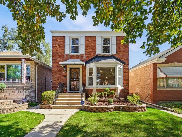 8011 S Washtenaw Avenue , Chicago, IL 60652