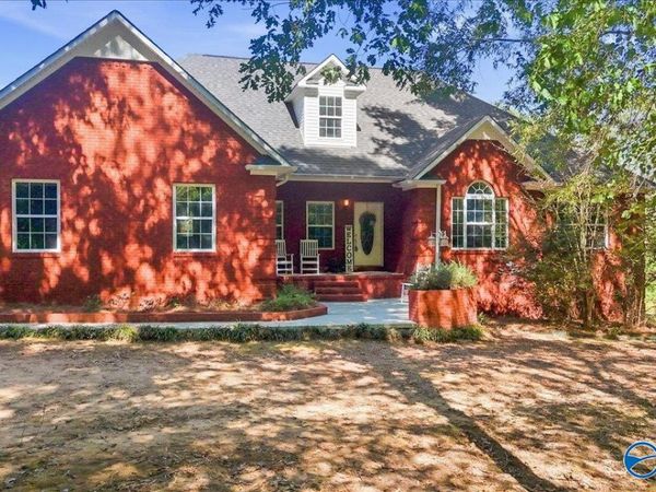5750 County Road 1043, Vinemont, AL 35179