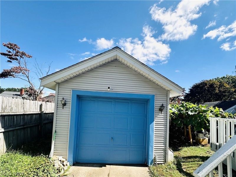 1281 Oakland Avenue, Akron, OH 44310 Photo 9