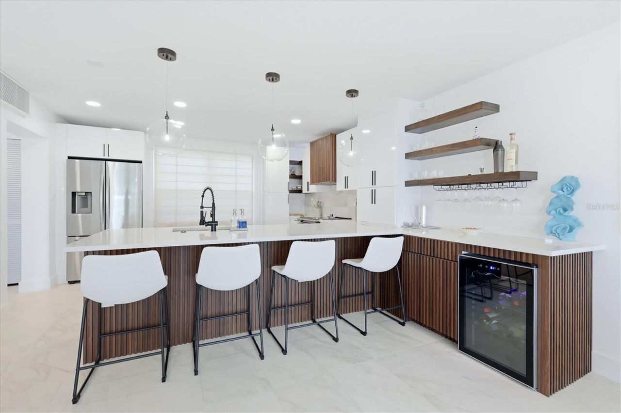 605 Sutton Place , Unit 101, Longboat Key, FL 34228 Photo