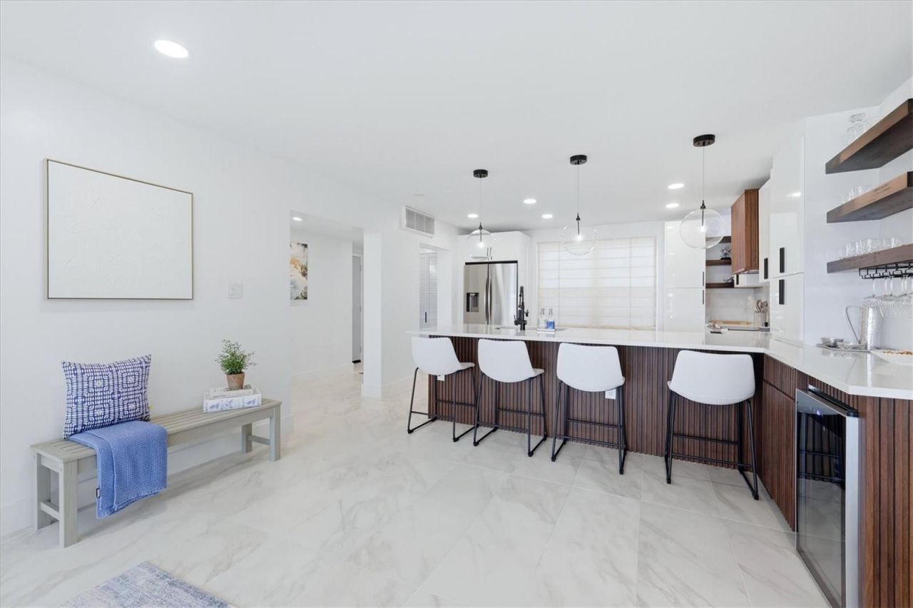 605 Sutton Place , Unit 101, Longboat Key, FL 34228 Photo
