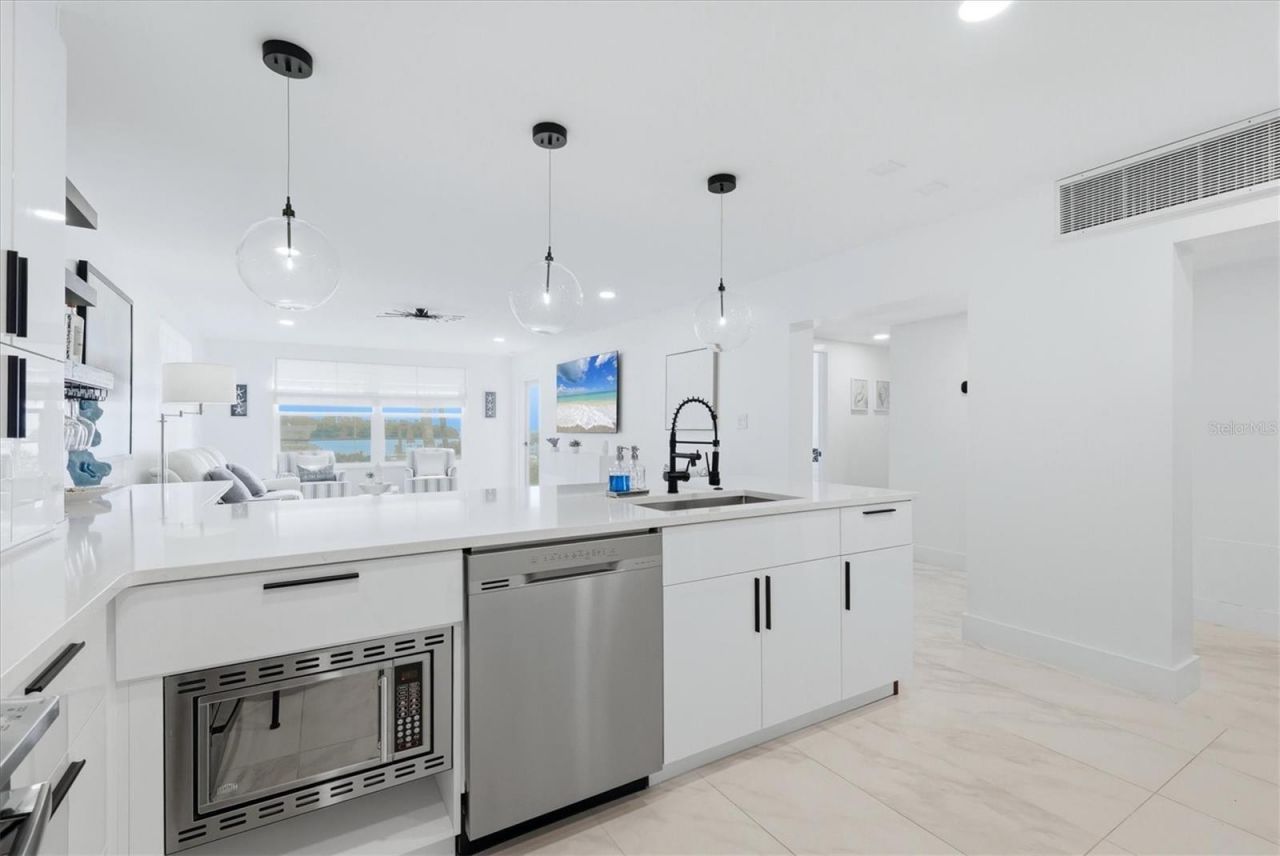 605 Sutton Place , Unit 101, Longboat Key, FL 34228 Photo