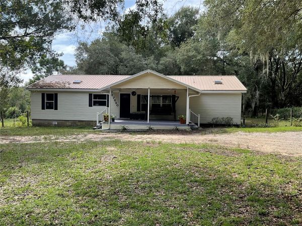 37820 RIDGECREST LANE , LADY LAKE, FL 32159