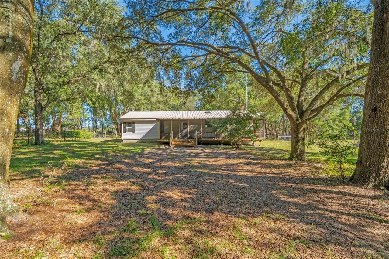 37820 Ridgecrest Lane, Lady Lake, FL 32159 Photo