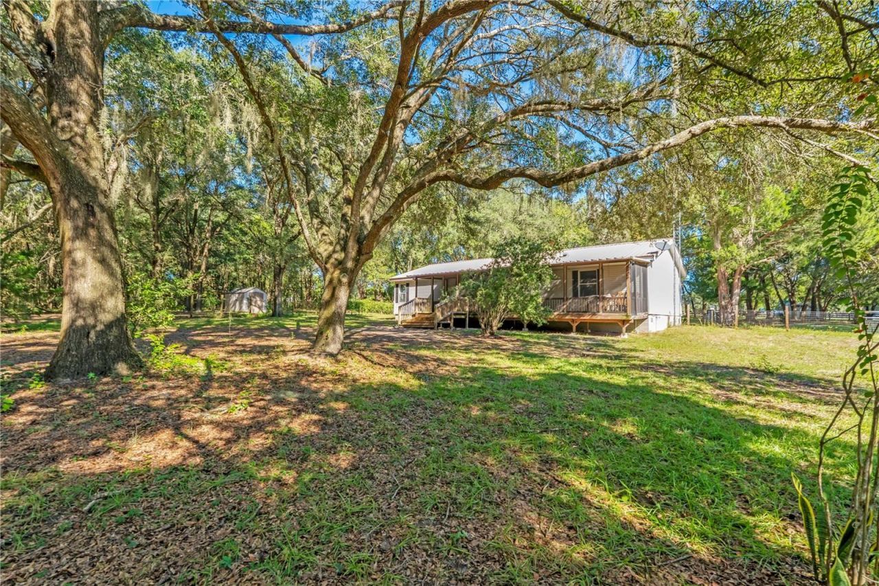 37820 Ridgecrest Lane, Lady Lake, FL 32159 Photo
