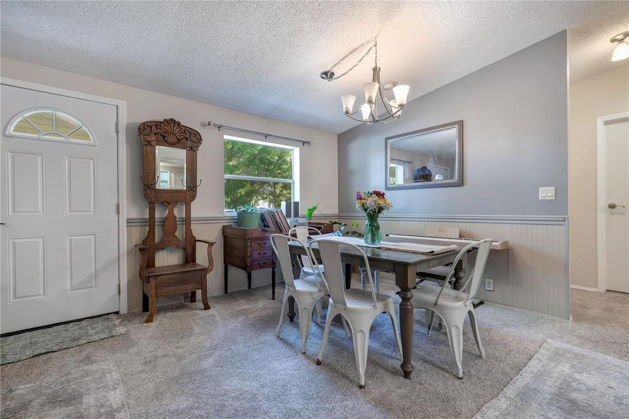 37820 Ridgecrest Lane, Lady Lake, FL 32159 Photo
