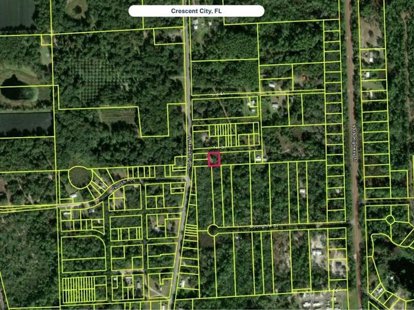 107 1ST STREET , CRESCENT CITY, FL 32112