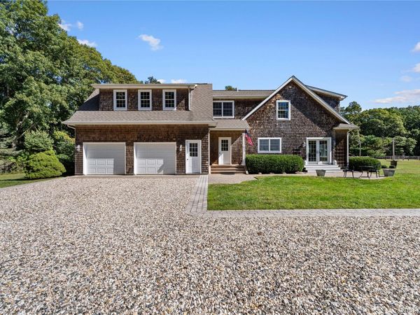 66 Woodlawn Avenue , East Moriches, NY 11940