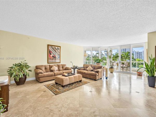 21050 Point Pl , Unit 502, Aventura, FL 33180