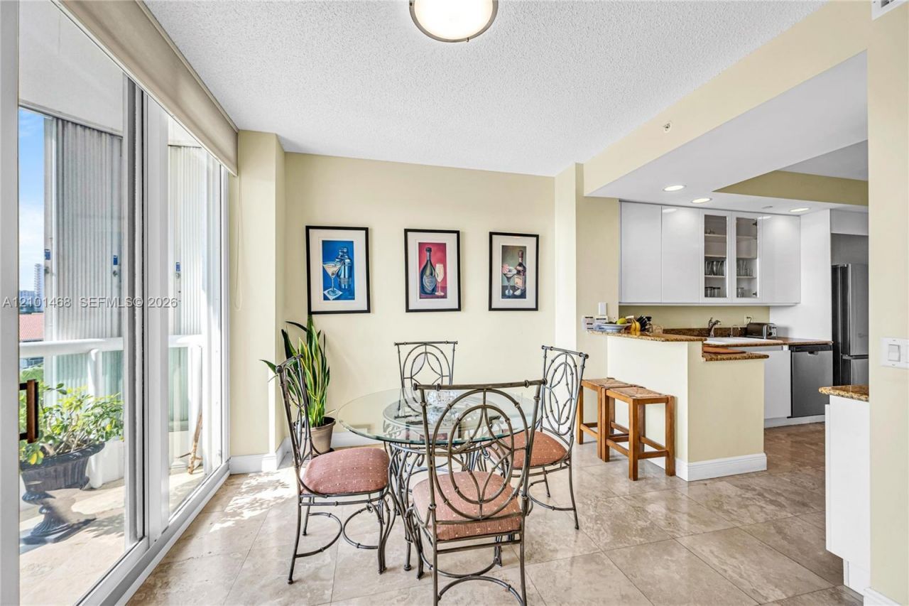 21050 Point Pl , Unit 502, Aventura, FL 33180 Photo