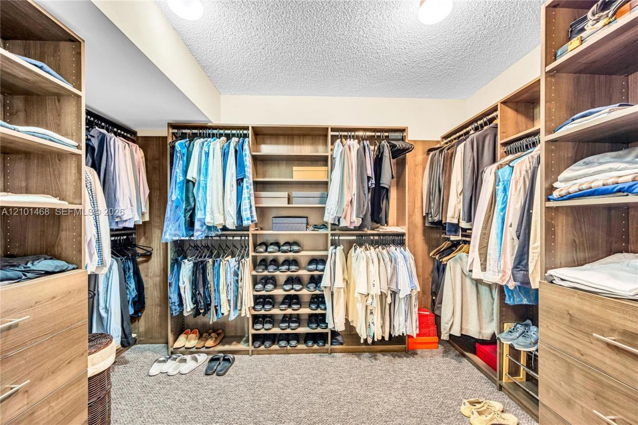 21050 Point Pl , Unit 502, Aventura, FL 33180 Photo