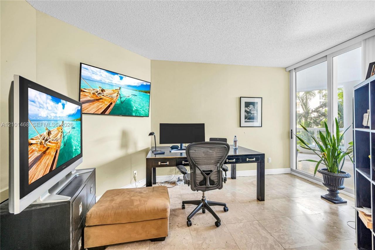 21050 Point Pl , Unit 502, Aventura, FL 33180 Photo