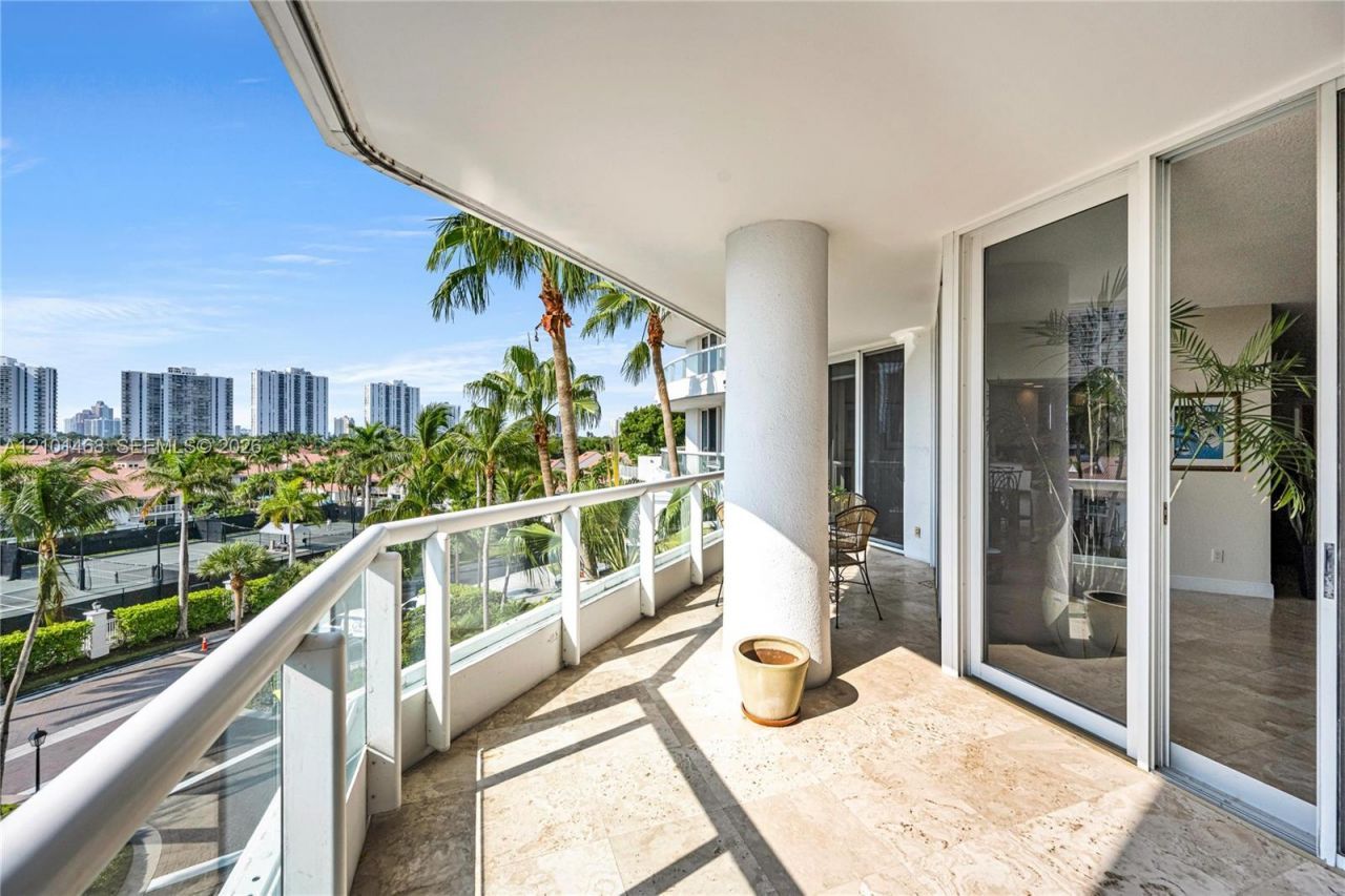 21050 Point Pl , Unit 502, Aventura, FL 33180 Photo