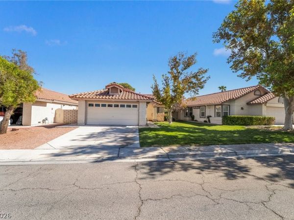 8466 Palmada Drive , Las Vegas, NV 89123