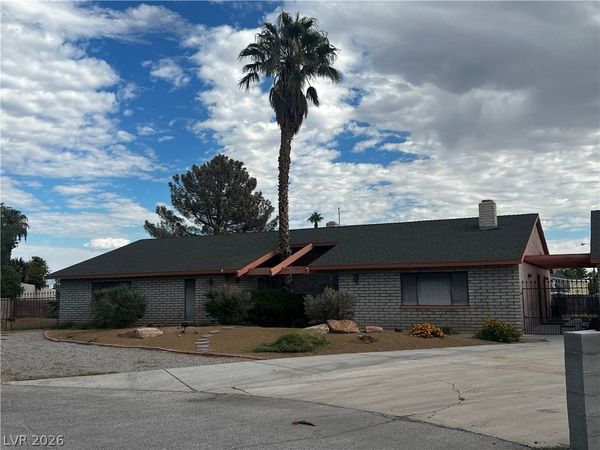 6920 Edna Avenue , Las Vegas, NV 89117