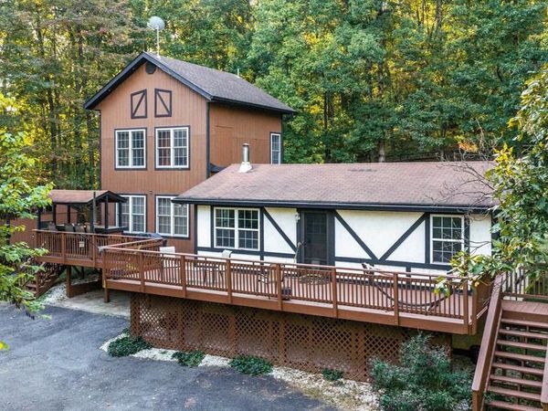104 LAUREL LANE, BLUEMONT, VA 20135