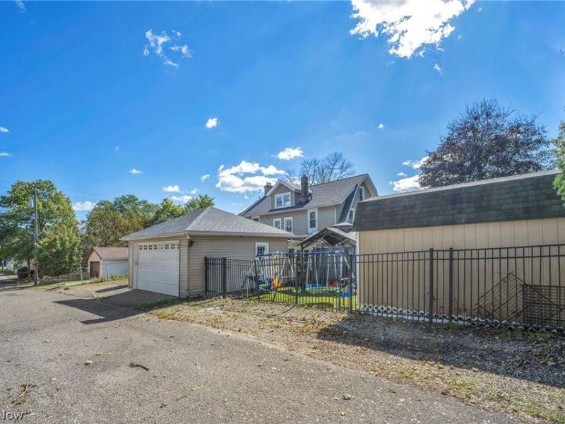 251 Norton Avenue, Barberton, OH 44203 Photo 41