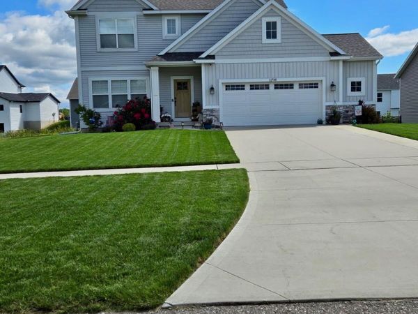 11738 64th Avenue, Allendale, MI 49401