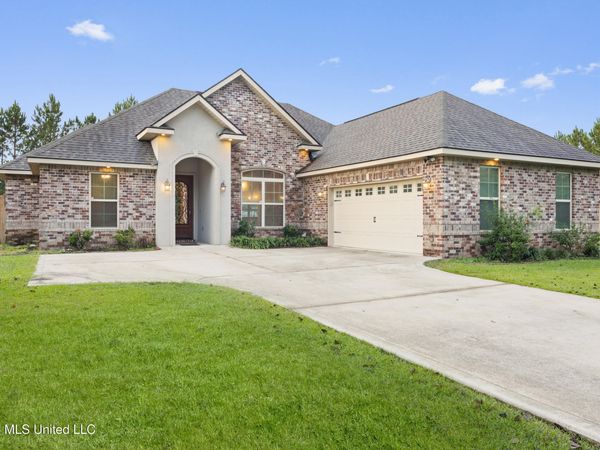 14201 Glendale Road, Ocean Springs, MS 39565