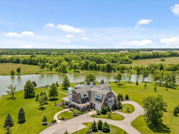 9825 Windy Hills Drive, Zionsville, IN 46077