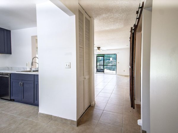 105 Lakeview Drive E, Royal Palm Beach, FL 33411