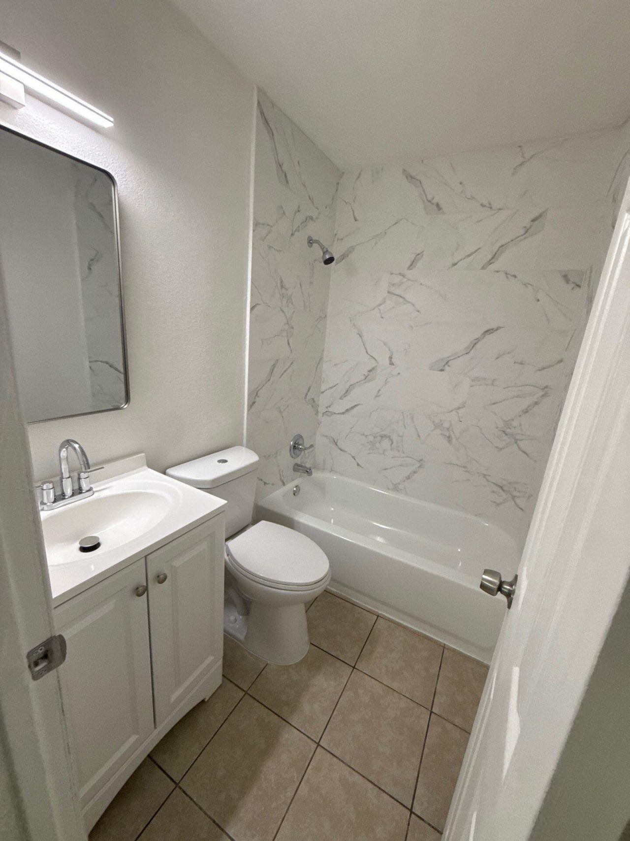 429 SE Lake Street, Stuart, FL 34994 Photo