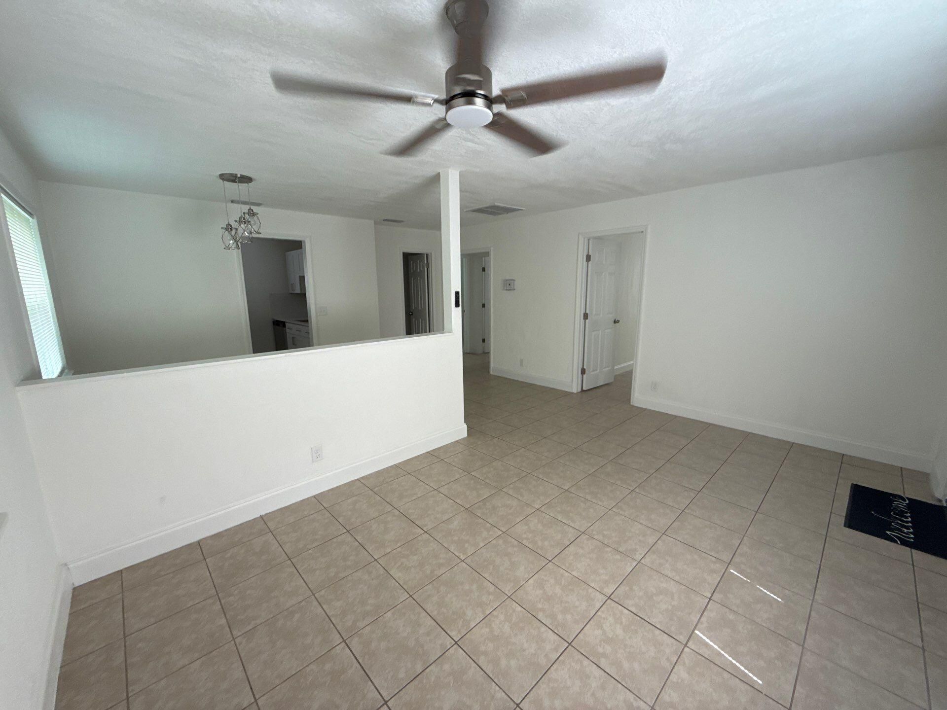 429 SE Lake Street, Stuart, FL 34994 Photo