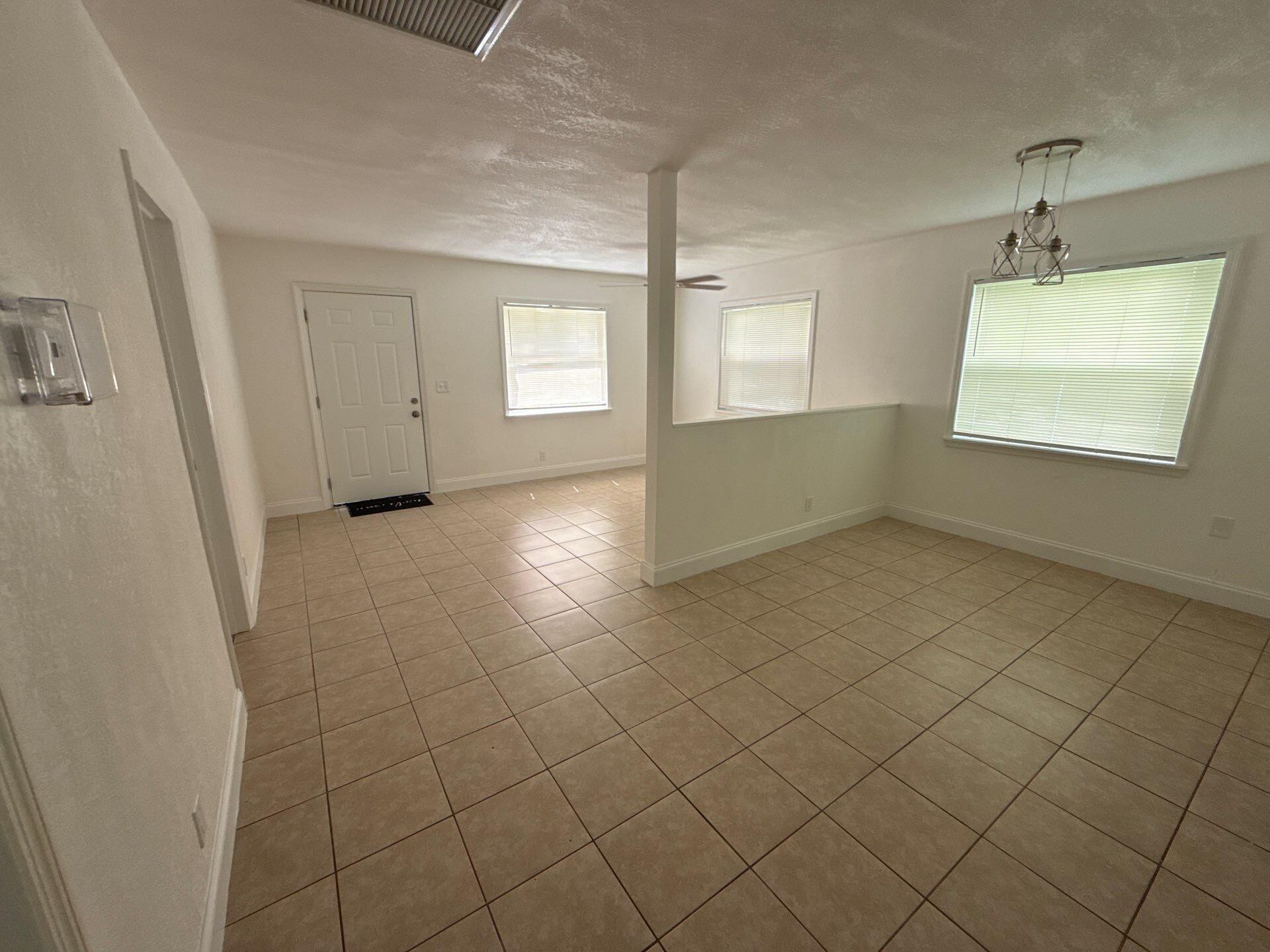 429 SE Lake Street, Stuart, FL 34994 Photo