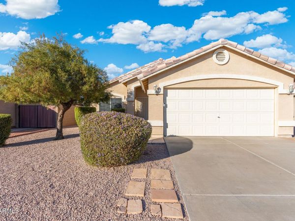 8640 E CAROL Avenue, Mesa, AZ 85208