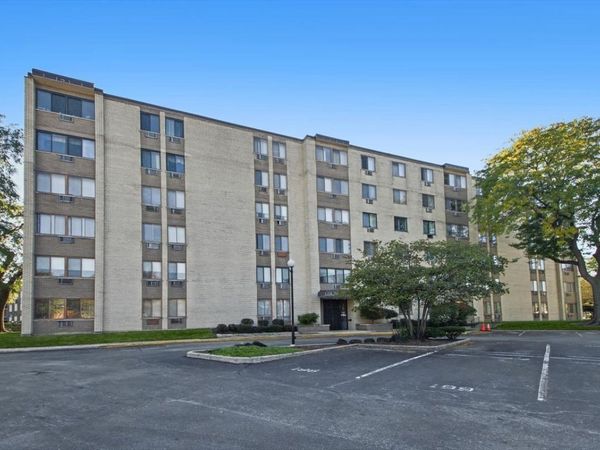9740 S Pulaski Road , Unit 110, Oak Lawn, IL 60453