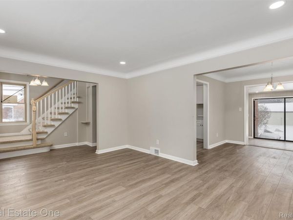 19196 Berden Street , Detroit, Mi 48236