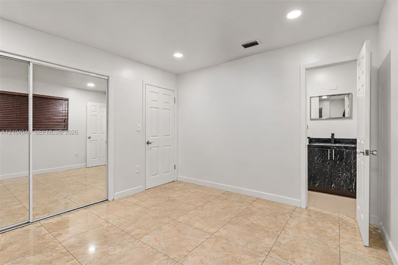 3300 SW 87th Ct, Miami, FL 33165 Photo