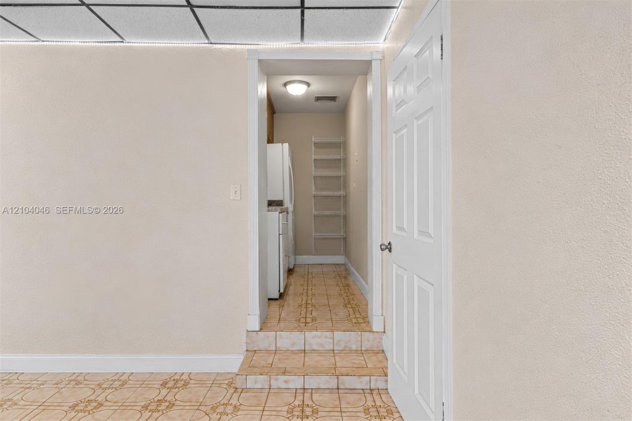 3300 SW 87th Ct, Miami, FL 33165 Photo