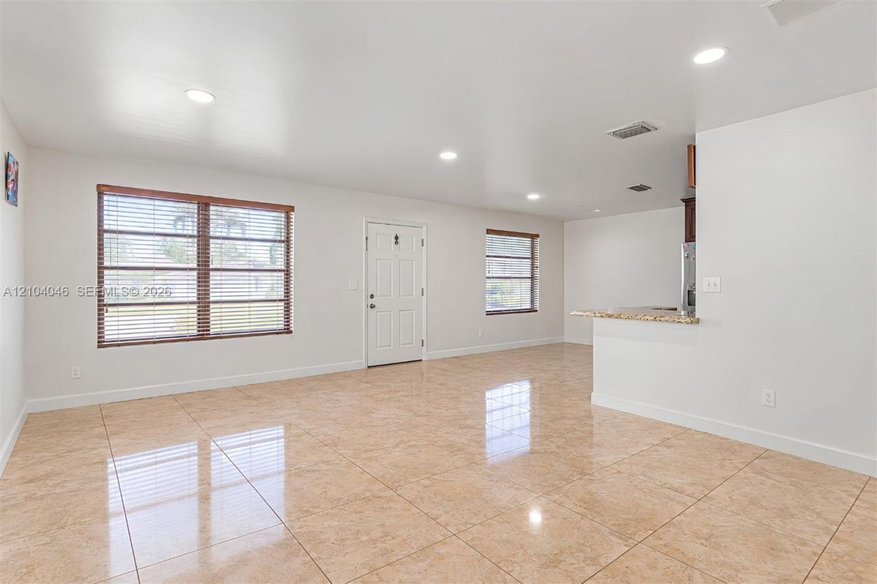 3300 SW 87th Ct, Miami, FL 33165 Photo