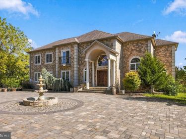 3371 PAPER MILL ROAD, HUNTINGDON VALLEY, PA 19006