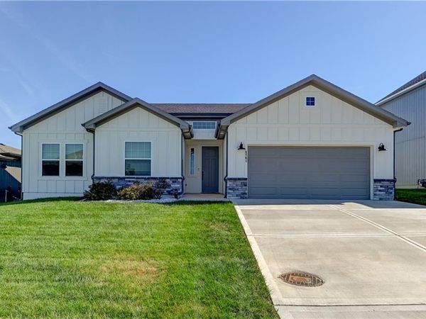 4761 S 22nd Street, Leavenworth, KS 66048